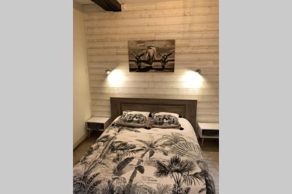 Apartment : « suite Privee Au Pied De La Cathedrale » Laon