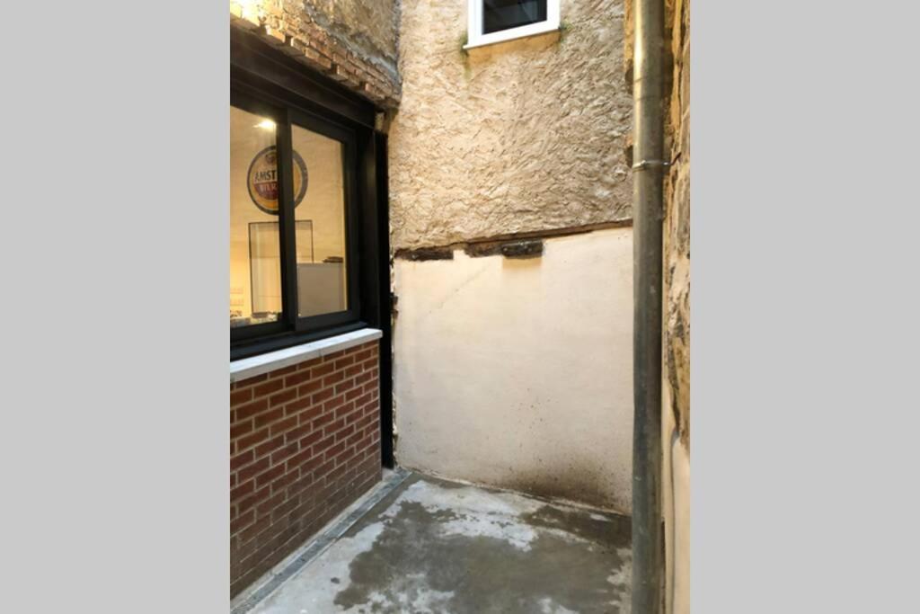Apartment : « suite Privee Au Pied De La Cathedrale » Laon